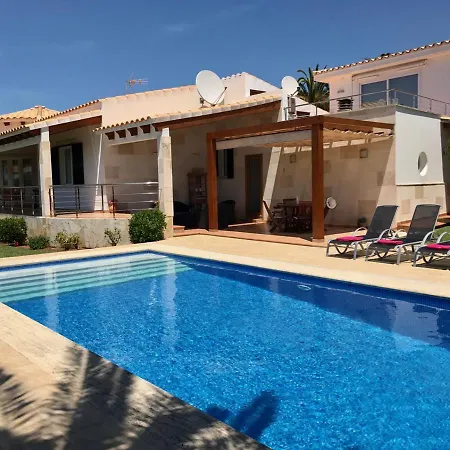 Annette Villa Sa Caleta